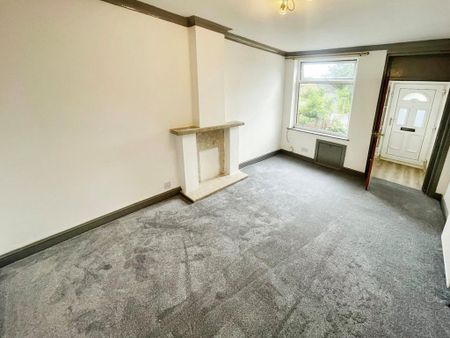 2 bedroom terraced house to rent - Photo 2