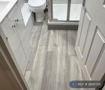 1 bedroom in a house share to rent - Photo 6