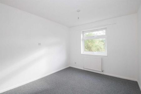 2 bedroom semi-detached house to rent - Photo 5