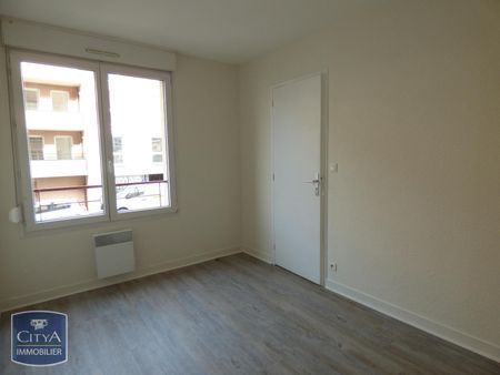 Location Appartement 2 pièces 35m² LE MANS 72000 - Photo 2
