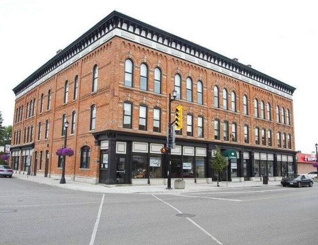 La Residence Ridgetown | 2 Main Street West, Ridgetown - Photo 1
