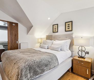 5 bedroom mews to rent - Photo 6