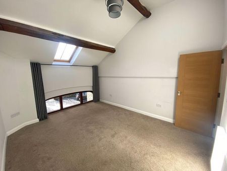 2 bedroom mews to rent - Photo 5