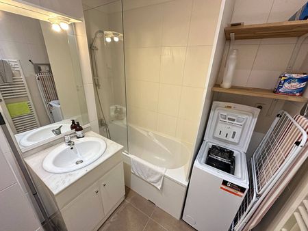 Location appartement 2 pièces 46.8 m² à Roubaix (59100) - Photo 2