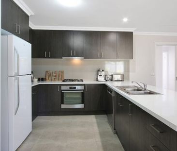 Modern Family Home in Murray Park Estate - Comfort, Space & Style - Photo 5