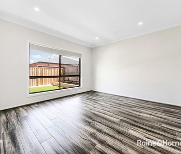 STUNNING 4 BEDROOM HOUSE IN CLYDE! - Photo 4