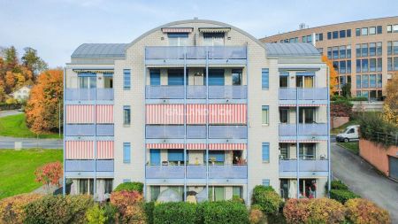 Appartement de 3 pièces avec balcon - Photo 2