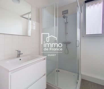 Location Appartement 3 pièces 77m² - Photo 3