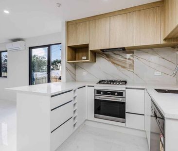 Spacious 4 Bed + Study 3 Baths Garage Pr... - Photo 5