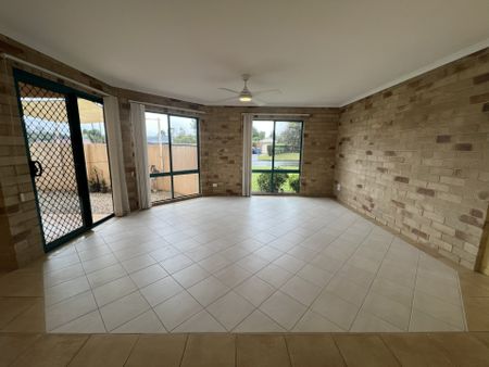 Three Bedroom House in Alstonville - Photo 3