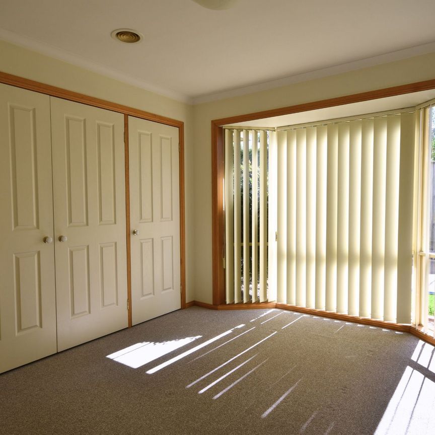 3/8 Devenish Avenue, Montrose - Photo 1