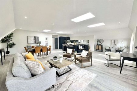 A contemporary penthouse apartment with premium specifications situated in Hythe. - Photo 2