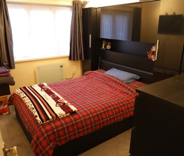 Skye Lodge, Lansdowne Avenue, Slough - Photo 1