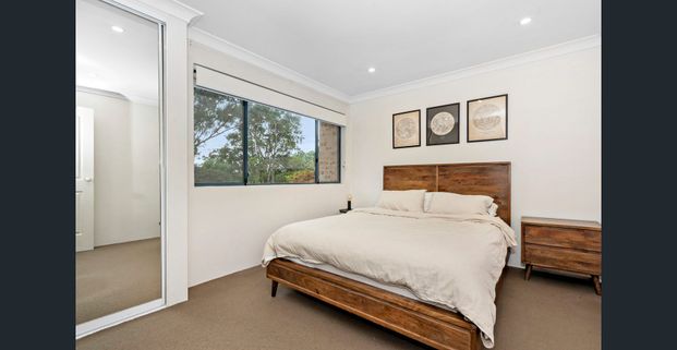 Bright 2 Bedroom Unit - Photo 1