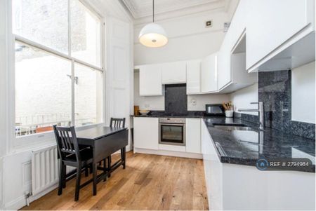 2 bedroom flat to rent - Photo 3