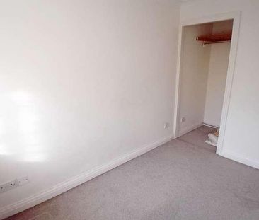 Salisbury, SP2 - Photo 3