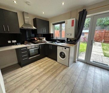2 bedroom terraced house to rent - Photo 3