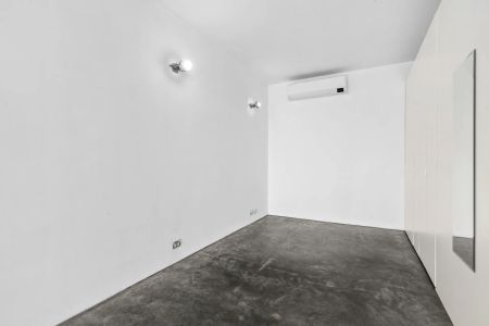 Large Roof Top Deck with City Views! - Photo 2