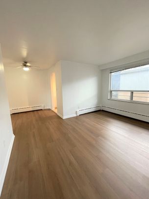 For Lease - 67 Lake Shore Drive Unit# 7, Toronto, Ontario - Photo 1
