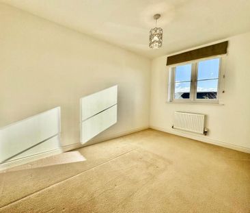 4 bedroom terraced house to rent - Photo 3