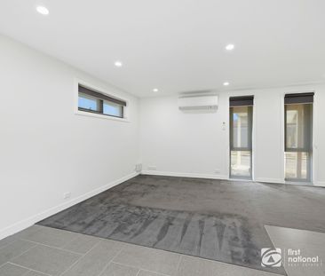 Well-Presented 3 Bedroom Home with Rear Access - Photo 2