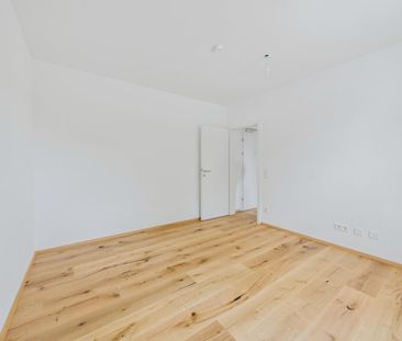 ERSTBEZUG MIT EIGENGARTEN - Charmante Wohnung TOP 3 mit Balkon und ... - Photo 3