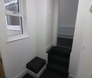 Flat 4, 20 Louis Street - Photo 2