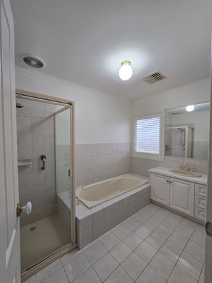 Templestowe Lower - Photo 1