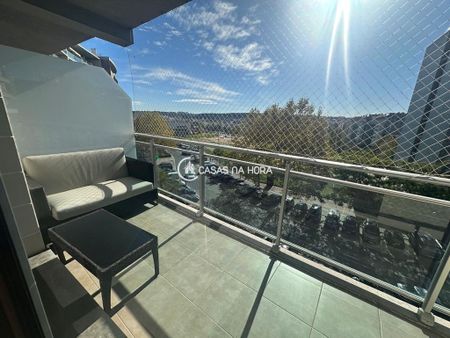 3 bedroom luxury Apartment for rent in Odivelas, Portugal - Photo 2