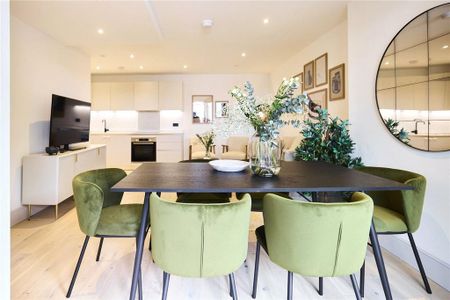3 bedroom flat to rent - Photo 4