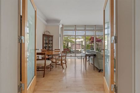 1 Cove Terrace, Sandycove Avenue East, Dun Laoghaire, Co. Dublin, Dublin County, Dublin - Photo 3