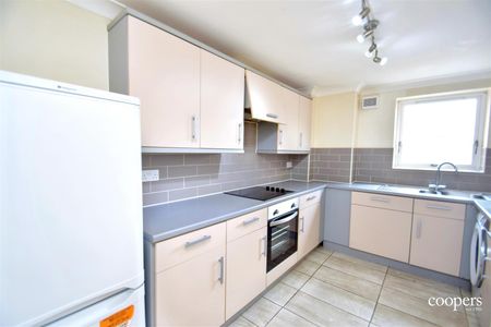 Lucida Court, Whippendell Road, Watford, WD18 - Photo 2