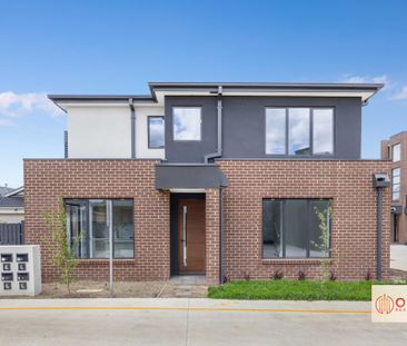 Brand New Luxury Townhouse for Lease!! - Photo 4