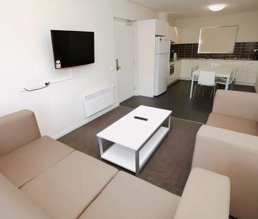 Two Bedrooms Lakeside - Photo 4