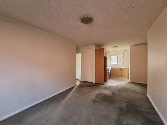 CONVENIENTLY LOCATED 2-BEDROOM UNIT FOR RENT - Photo 1