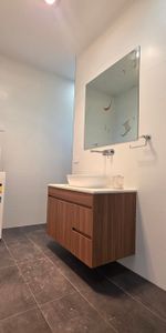 Fully Furnished Studio - Photo 4