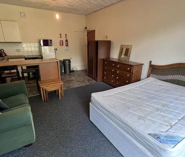 Studio to rent - Photo 4