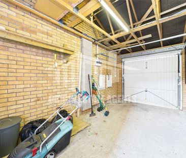 3 bedroom semi-detached house to rent - Photo 6