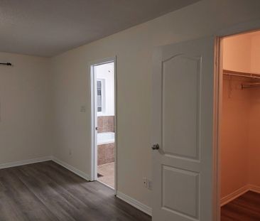 For Lease - 1513 Glenbourne Drive, Oshawa, Ontario - Photo 3