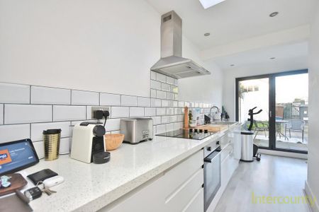 2 bedroom terraced house to rent - Photo 3