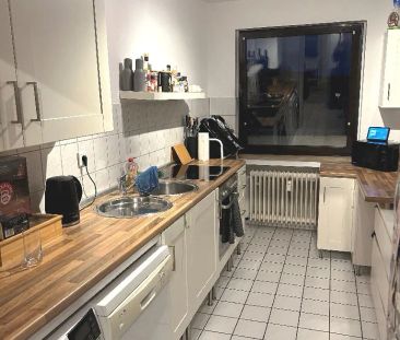 Gepflegte 2-Zimmer-Wohnung mit Balkon im 2. Obergeschoss in Leverku... - Photo 2