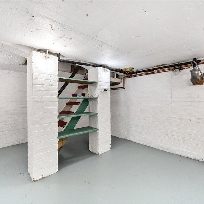 4 bedroom semi-detached house to rent - Photo 1