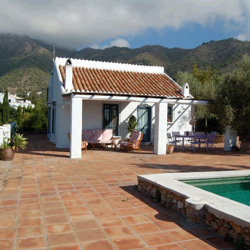 Detached Villa for rent in Frigiliana, Málaga, Spain - Photo 1