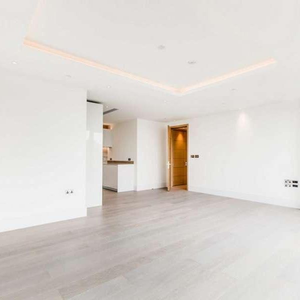 Kensington High Street, London, W14 - Photo 1