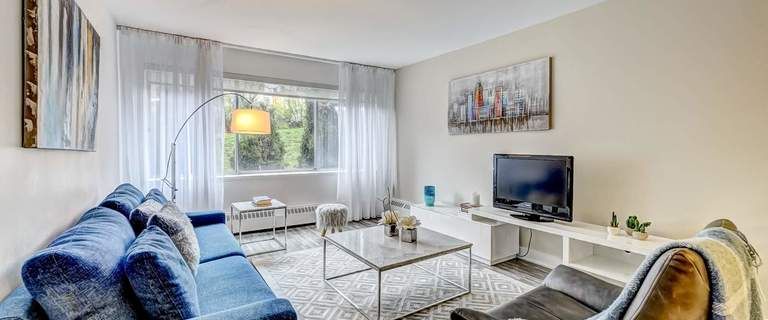 Le Sommet | 3475 rue de la Montagne, Montreal - Photo 1
