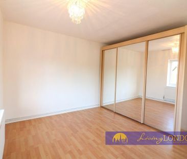 3 bedroom flat to rent - Photo 6