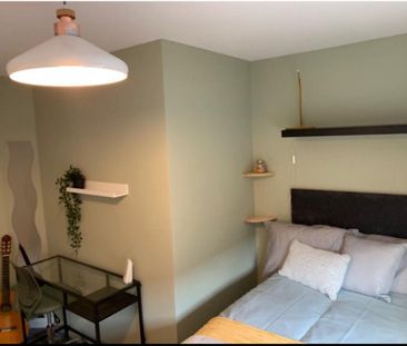 Room in a Shared House, Seedley Park Road, M6 - Photo 5