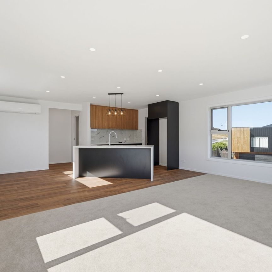 1/8 Cherrington Dr, Tranmere - Photo 1