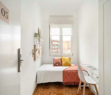 Calle de Bravo Murillo, Madrid, Community of Madrid 28020 - Photo 4