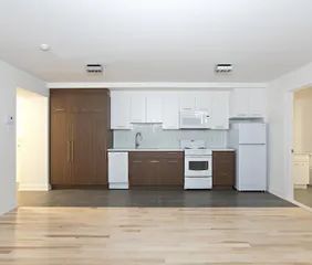 1 room apartment of 31m² in Montreal - Photo 1